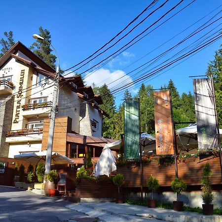 Hotel Piatra Soimului ซินายา ภายนอก รูปภาพ