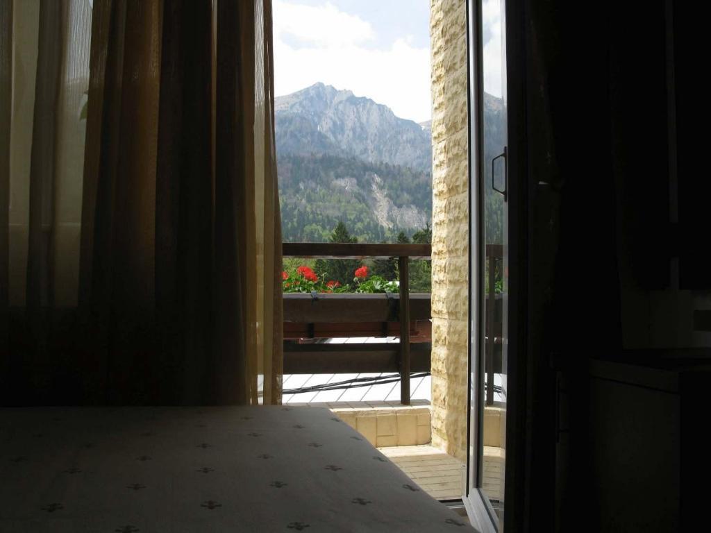 Hotel Piatra Soimului ซินายา ภายนอก รูปภาพ